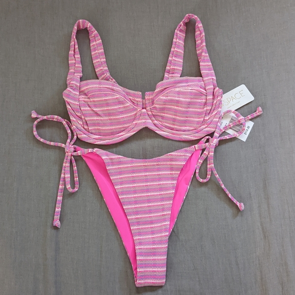 L*Space Bikini Set Camellia Top Lennox Bottoms - Picture 1 of 14